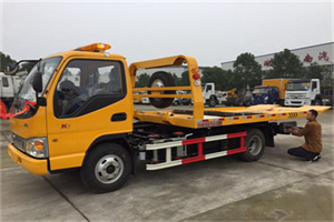 茂名哪里有拖车服务