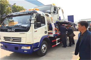 茂名汽车道路救援拖车价格
